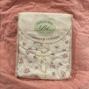 NWT TREASURES BY RACHEL ASHWELL SHOWER CURTAIN ROSEBUD PRINT